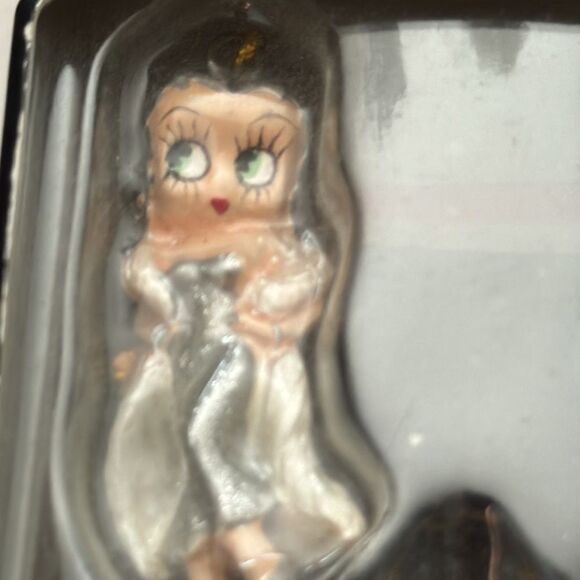BETTY BOOP 5 Piece ornament set - Picture 6 of 10